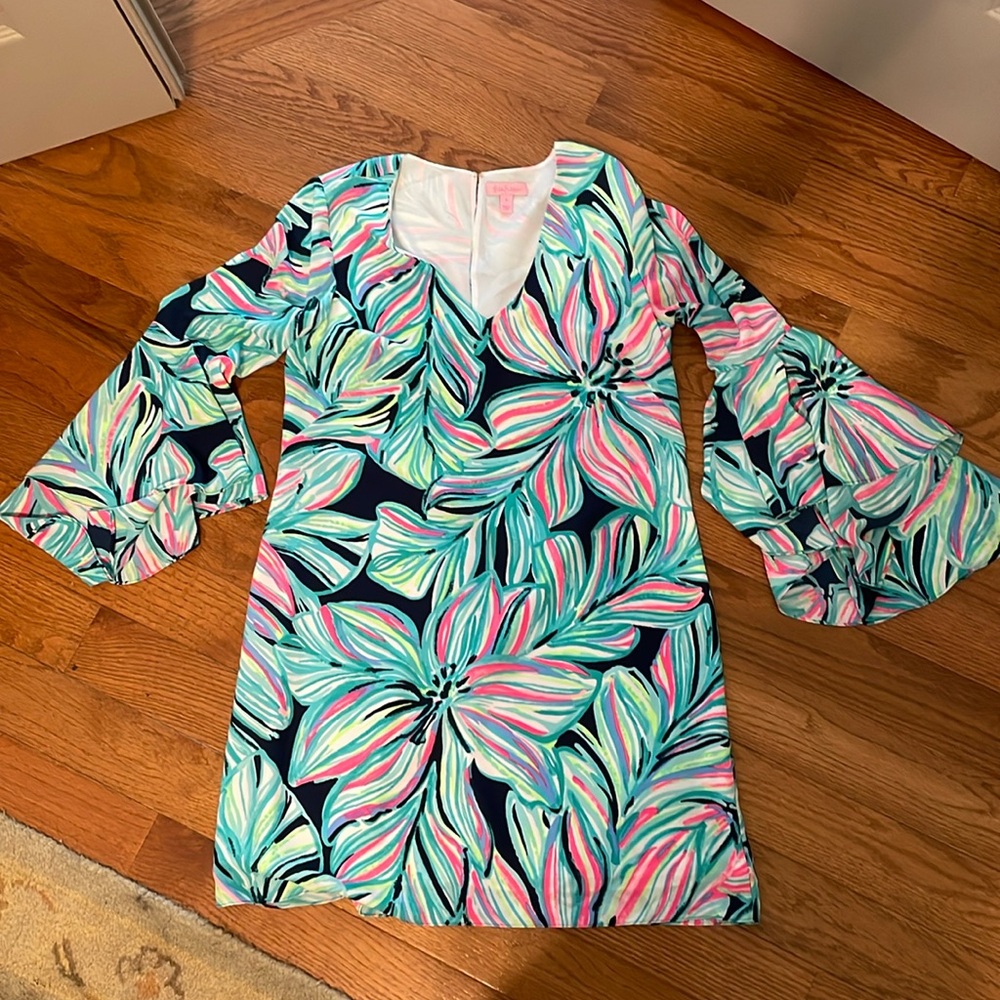 Lilly Pulitzer dress.  Size 6